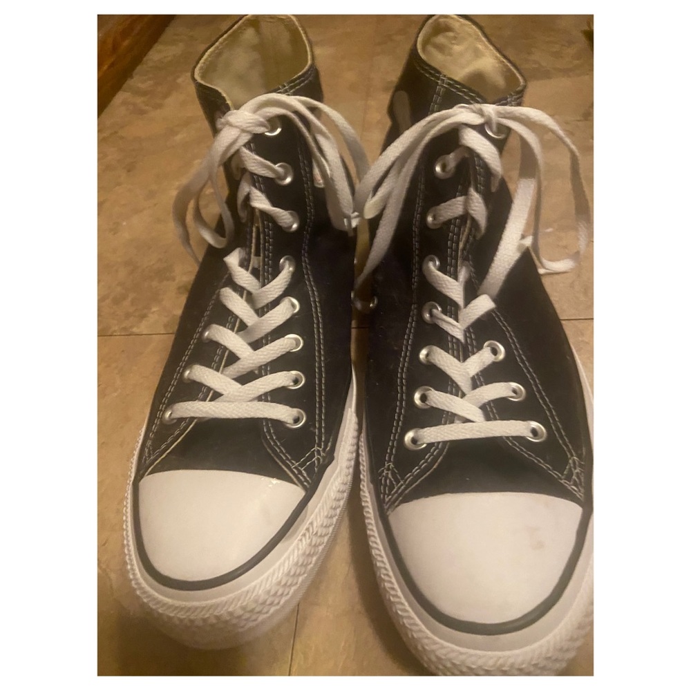 Converse Men’s Chuck Taylor High Top Sneakers